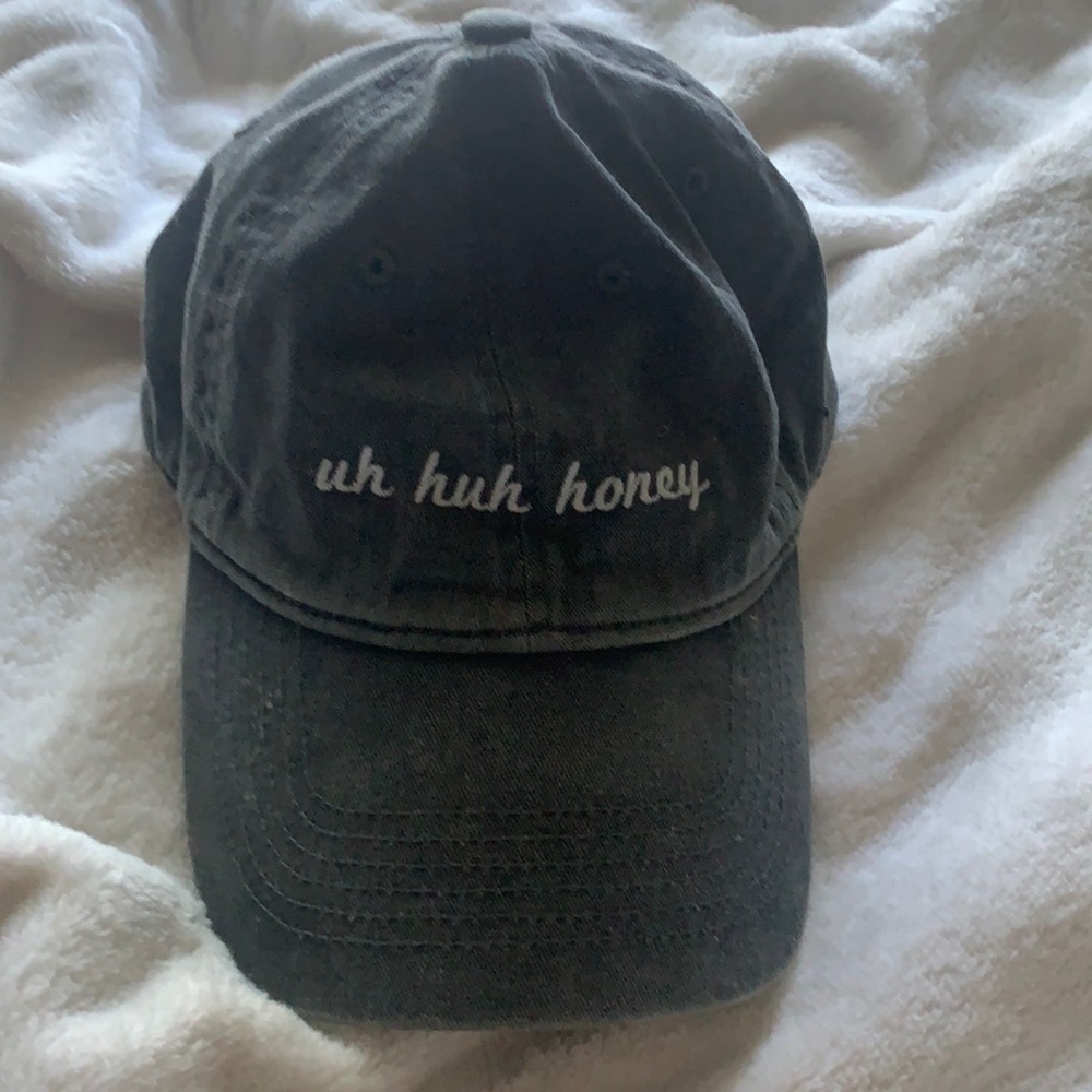 brandy melville “uh huh honey” hat